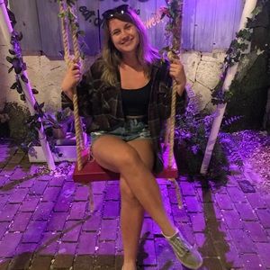 Meet your Posher, Madi